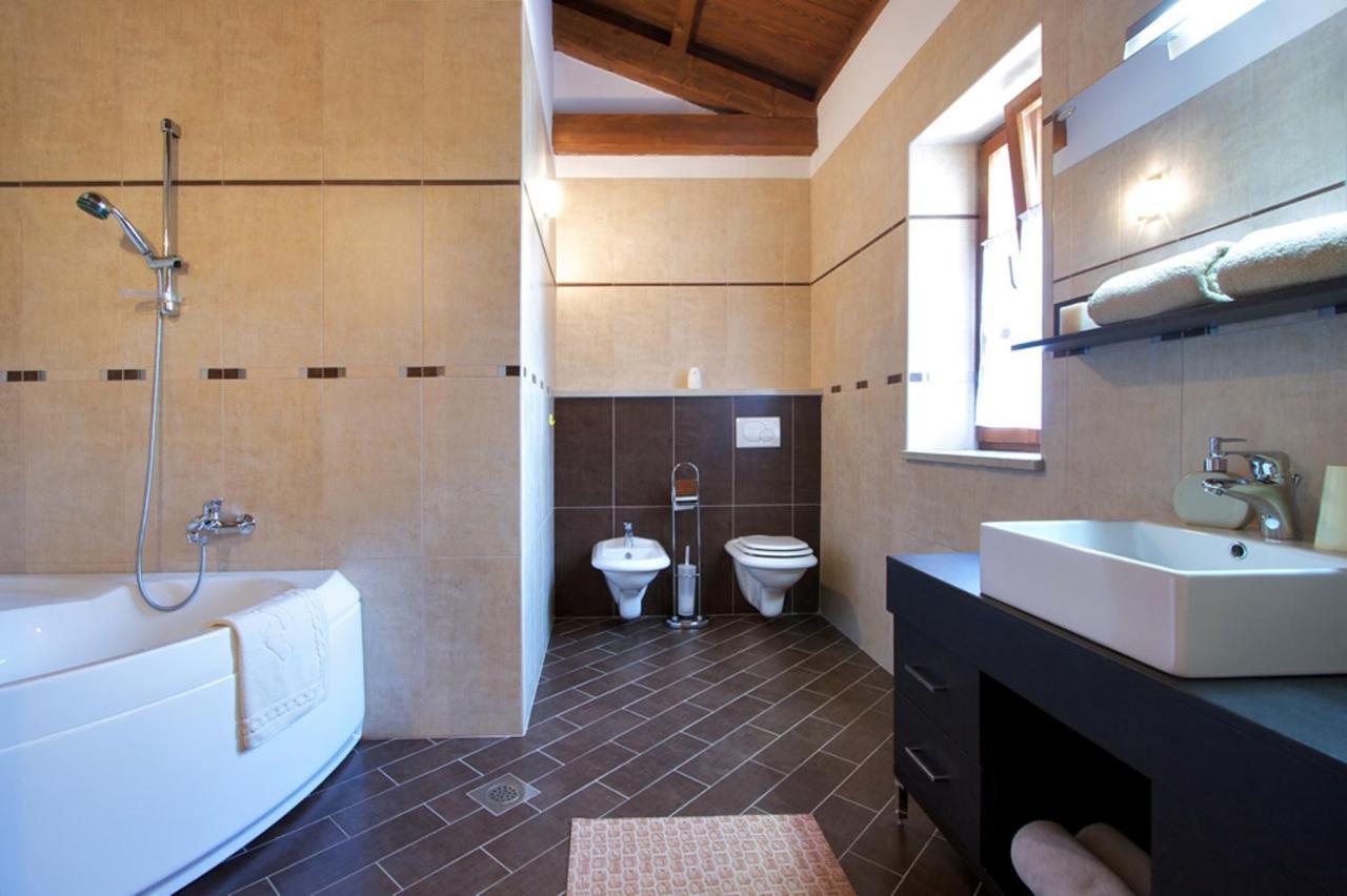 Villa Kringa Tinjan Bagian luar foto