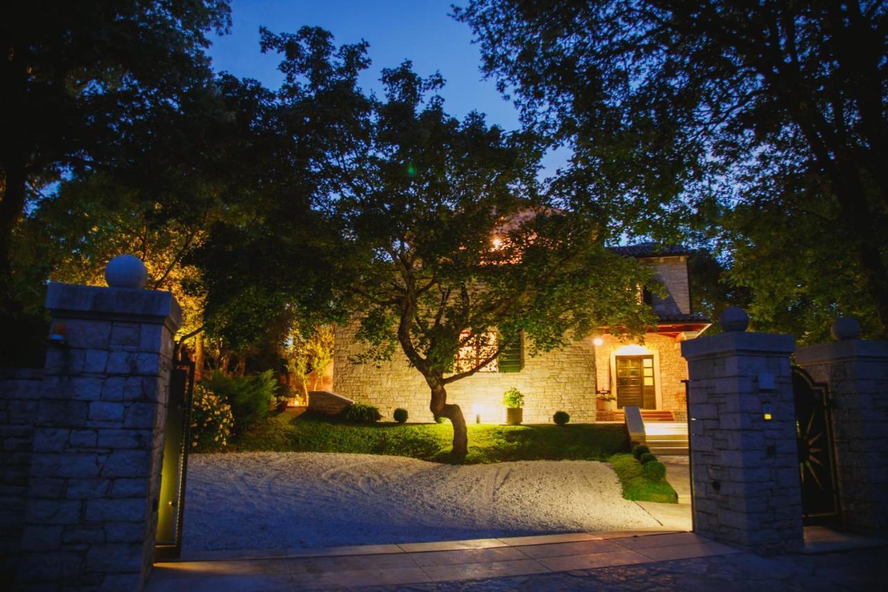 Villa Kringa Tinjan Bagian luar foto