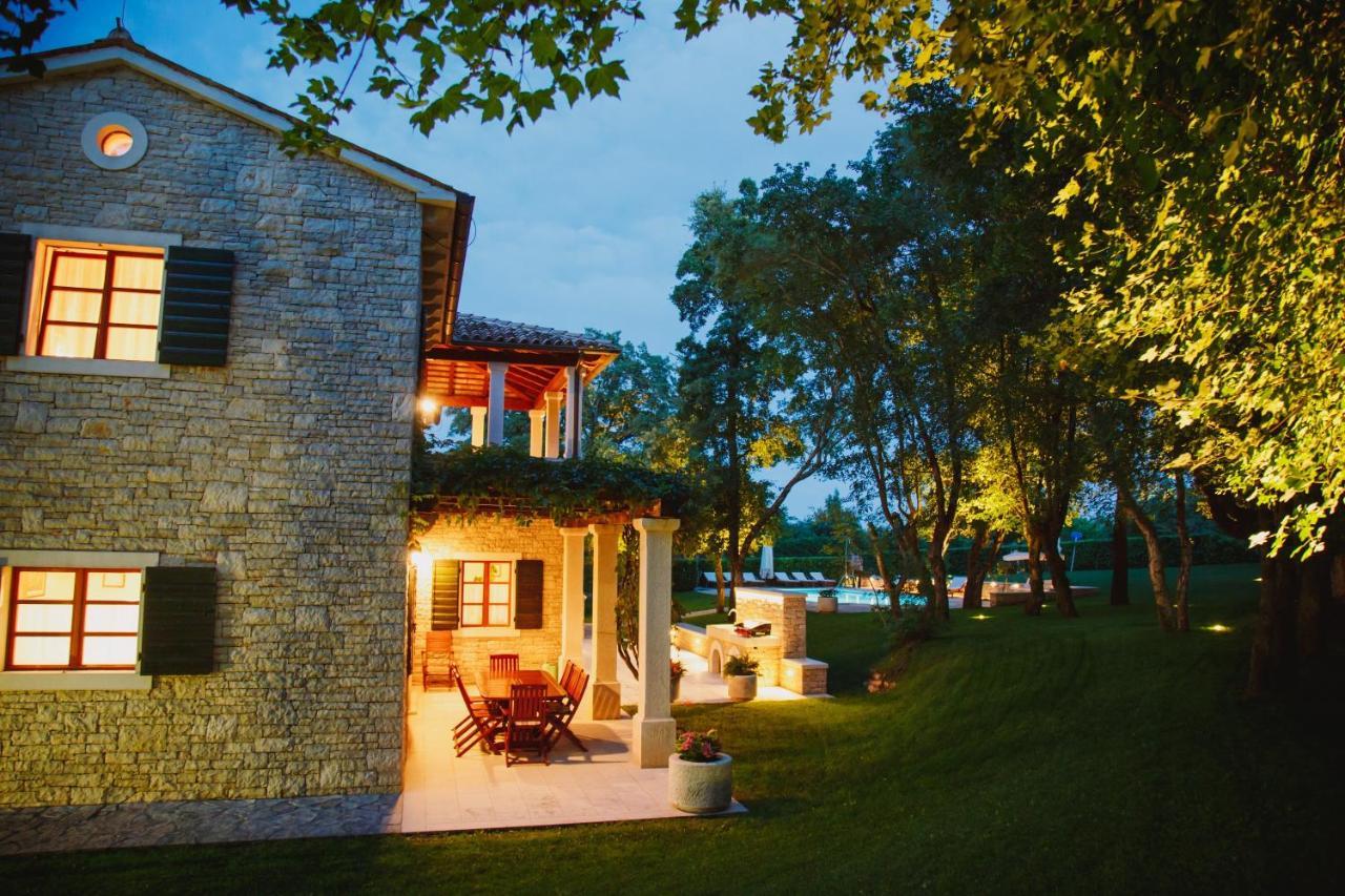 Villa Kringa Tinjan Bagian luar foto