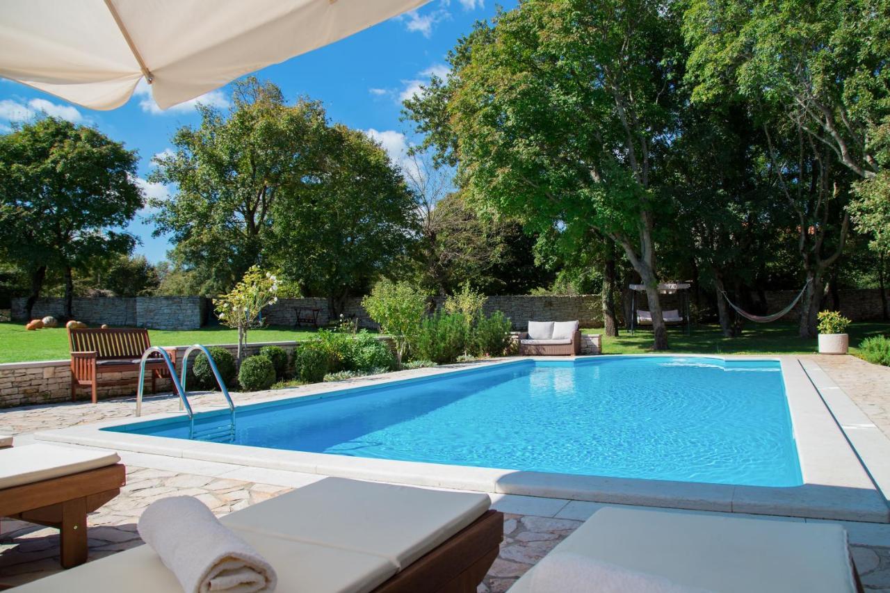 Villa Kringa Tinjan Bagian luar foto
